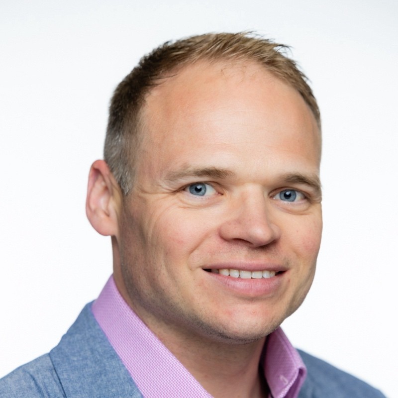 Hywel Jones headshot